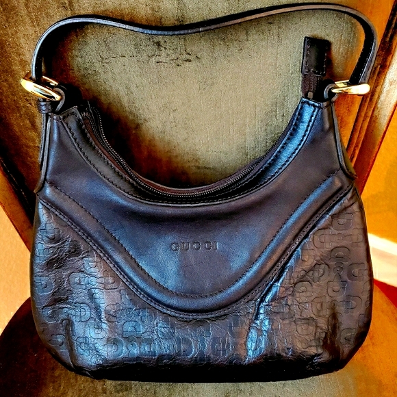 Beautiful Gucci Leather Bag - Picture 2 of 7